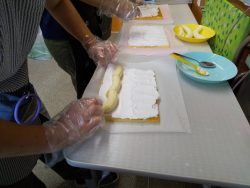 7月4日(木)　手作りおやつ　ロールケーキ