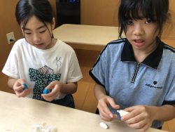 8月7日　科学教室　4・5年